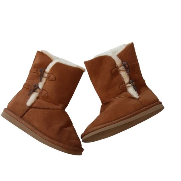 KIDS Boots Suede and Shearling  With Toggles size 11 - Picture 12 of 13